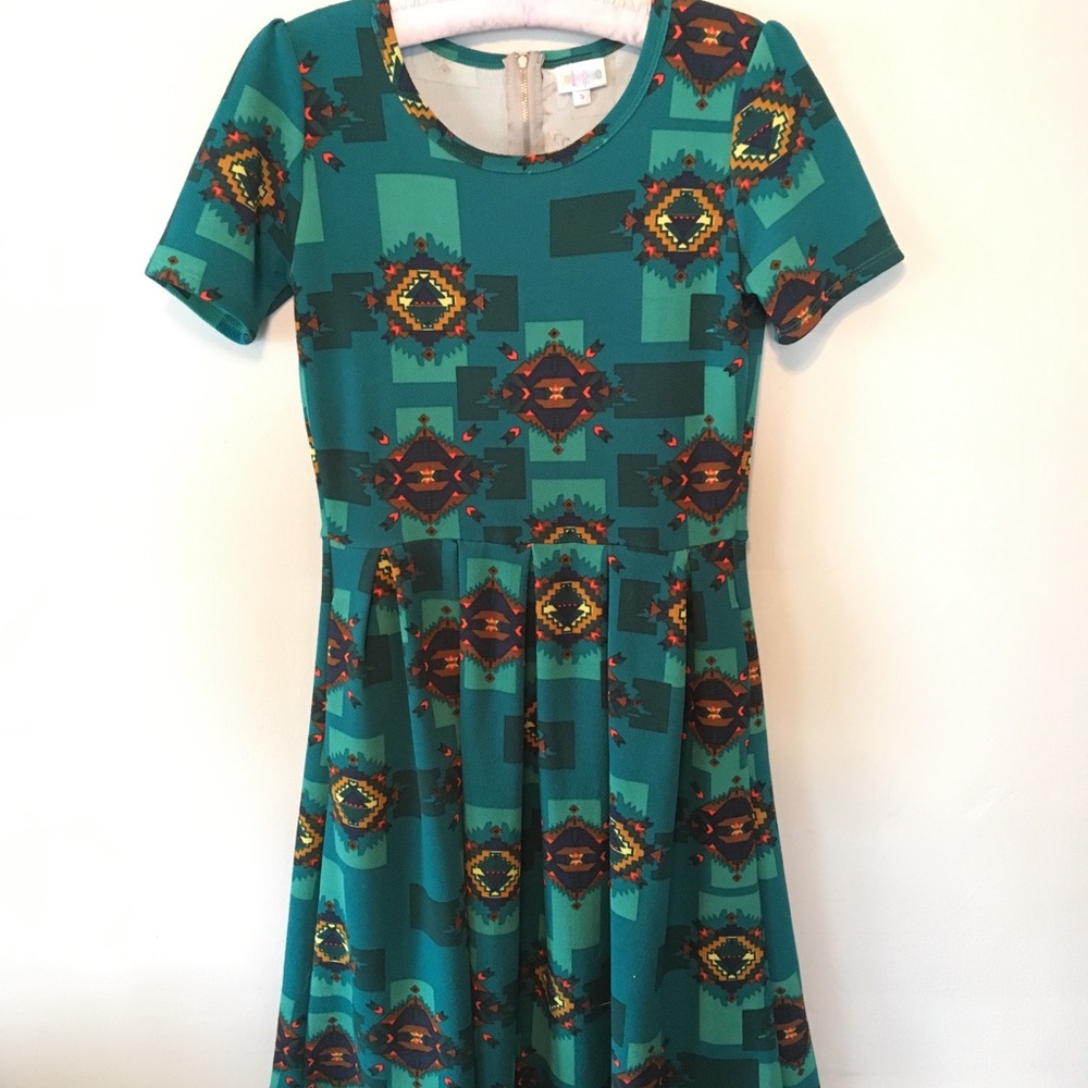Lularoe Amelia small